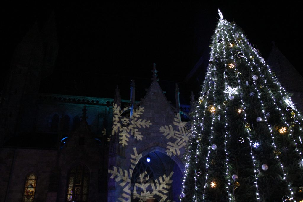 Image de remplacement pour la vidéo : <h1 class="style-scope ytd-watch-metadata">Lancement des illumination de Noël by light à Guérande</h1>
